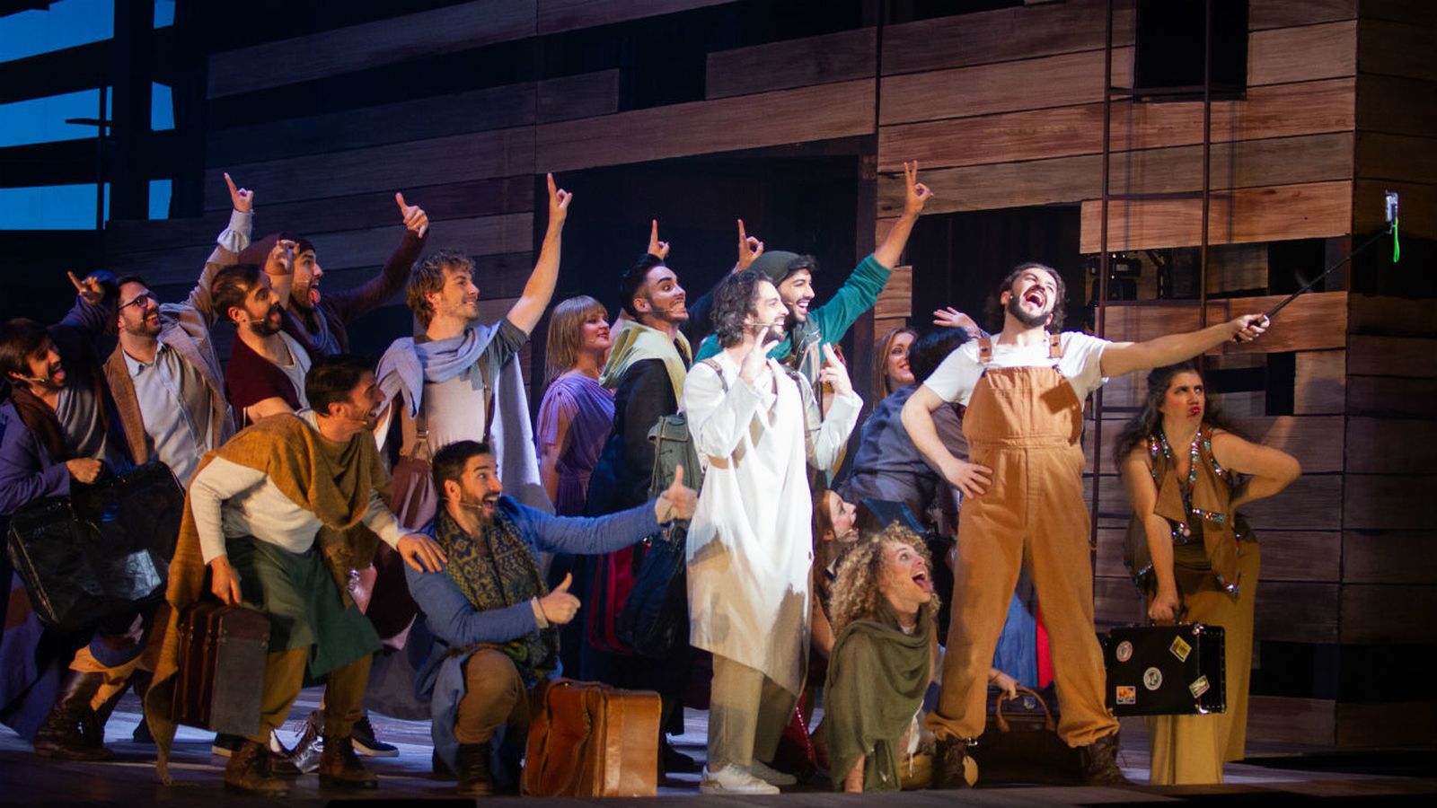 El elenco de "33, el Musical"