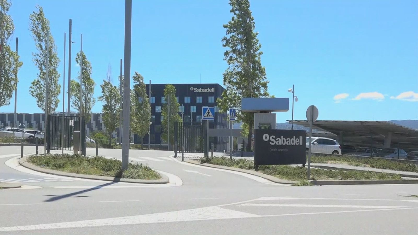 BBVA podría mejorar su propuesta de fusión con Sabadell
