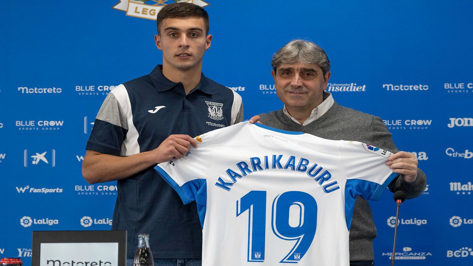 El Leganés presenta a un delantero