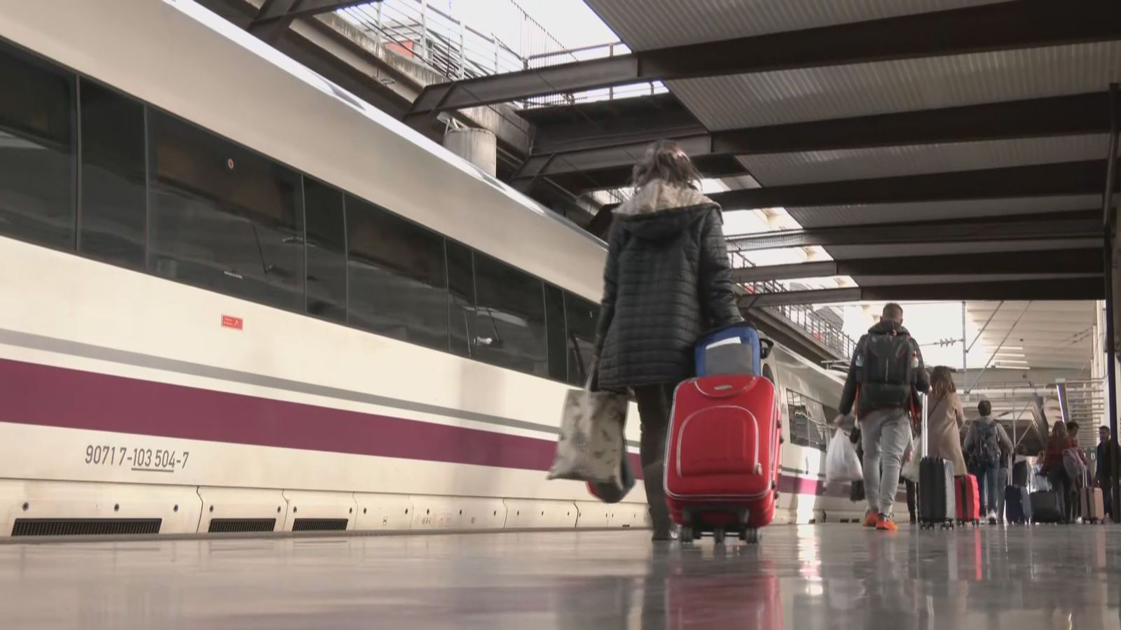 Así ha cambiado el AVE Madrid-Barcelona nuestra vida cotidiana