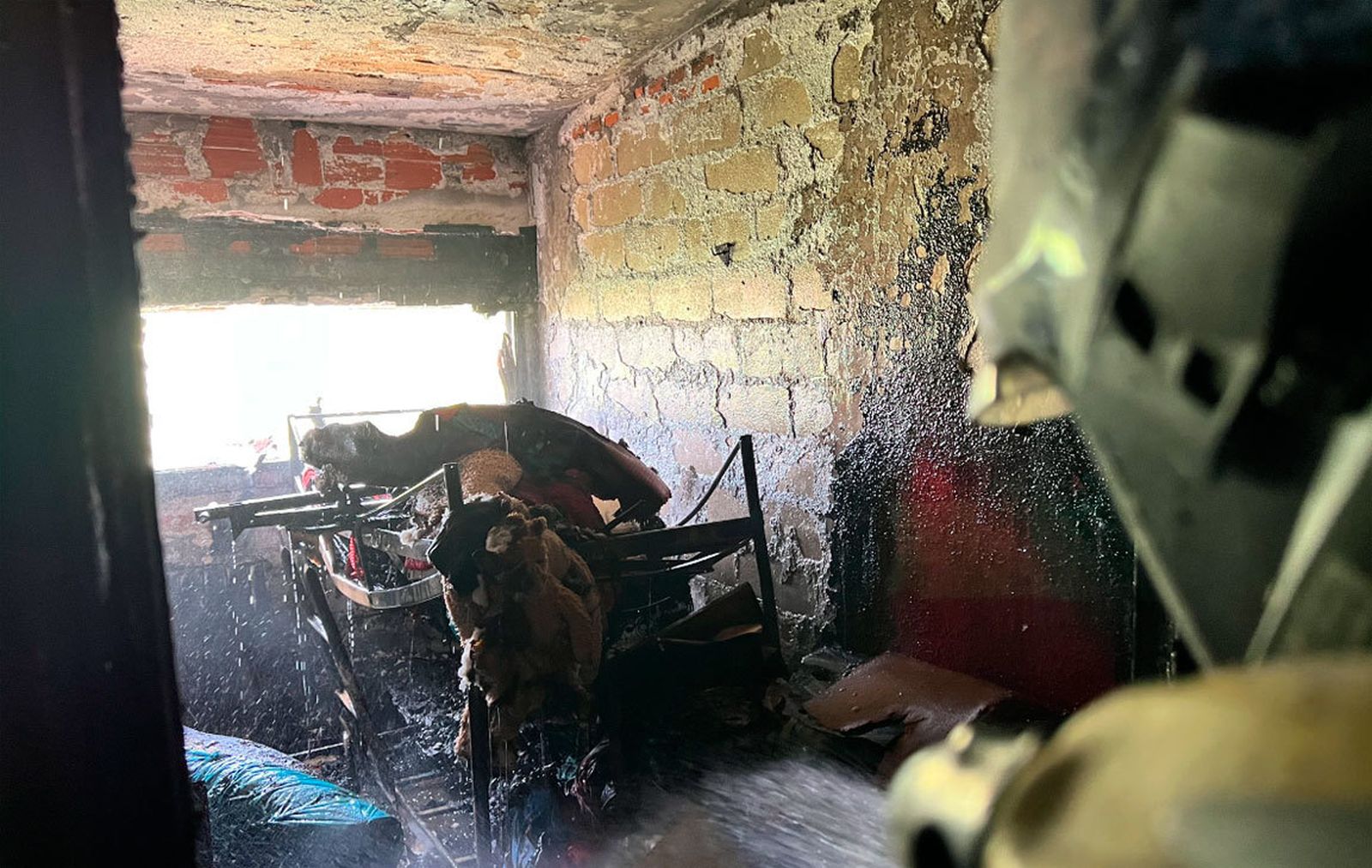 Dos intoxicados leves por humo en un incendio de una vivienda en Fuencarral-El Pardo