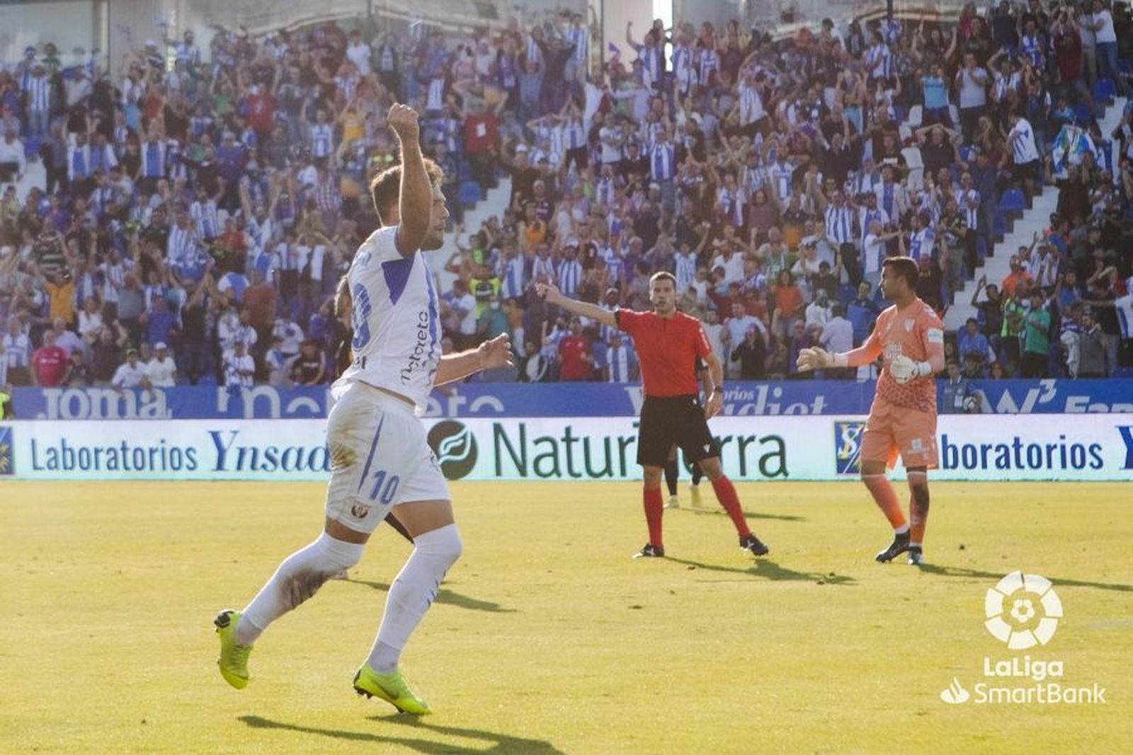 Arnáiz celebra su gol ante el Málaga