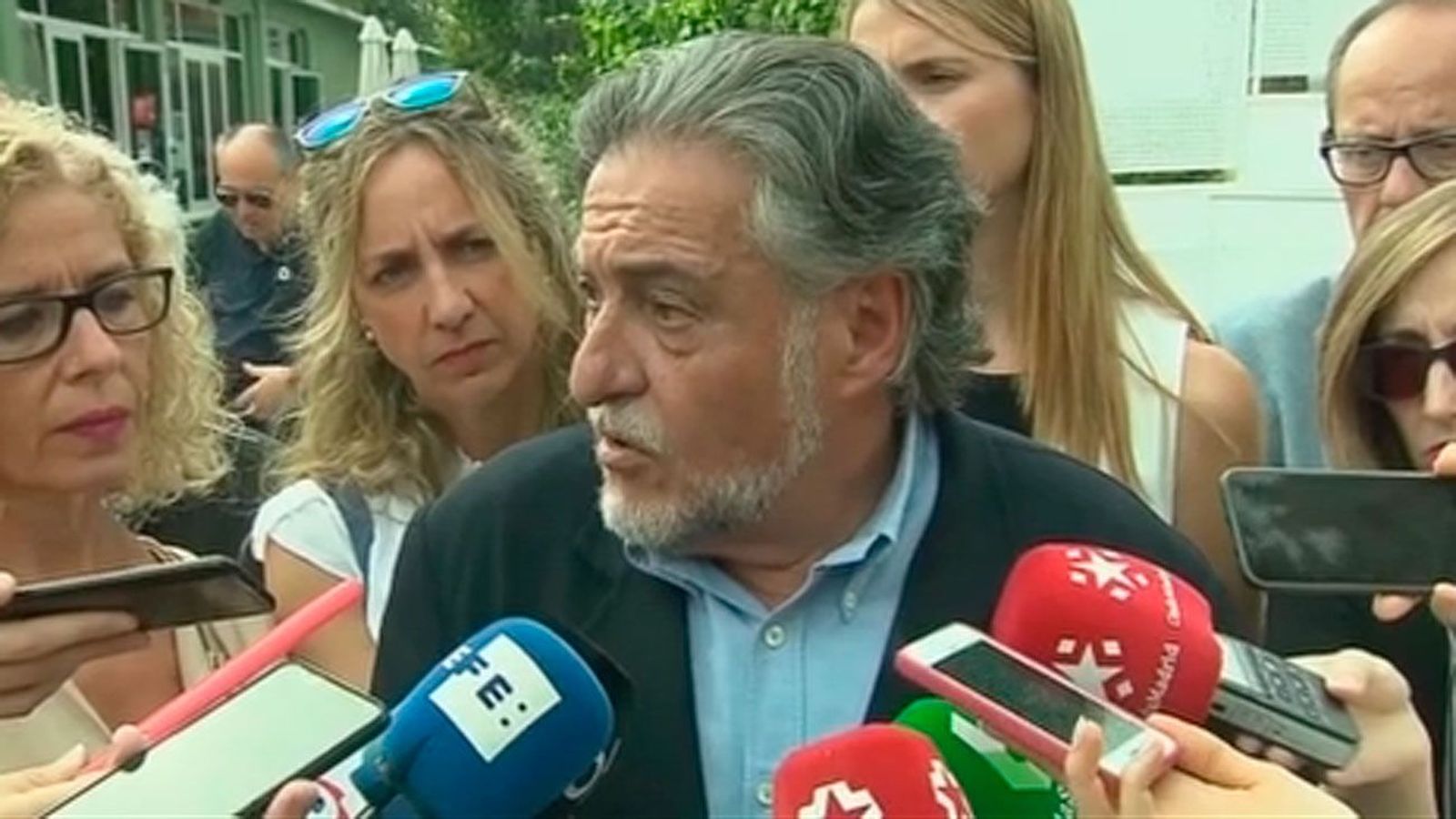 El candidato del PSOE Pepu Hernández niega que haya ampliado su vivienda sin licencia