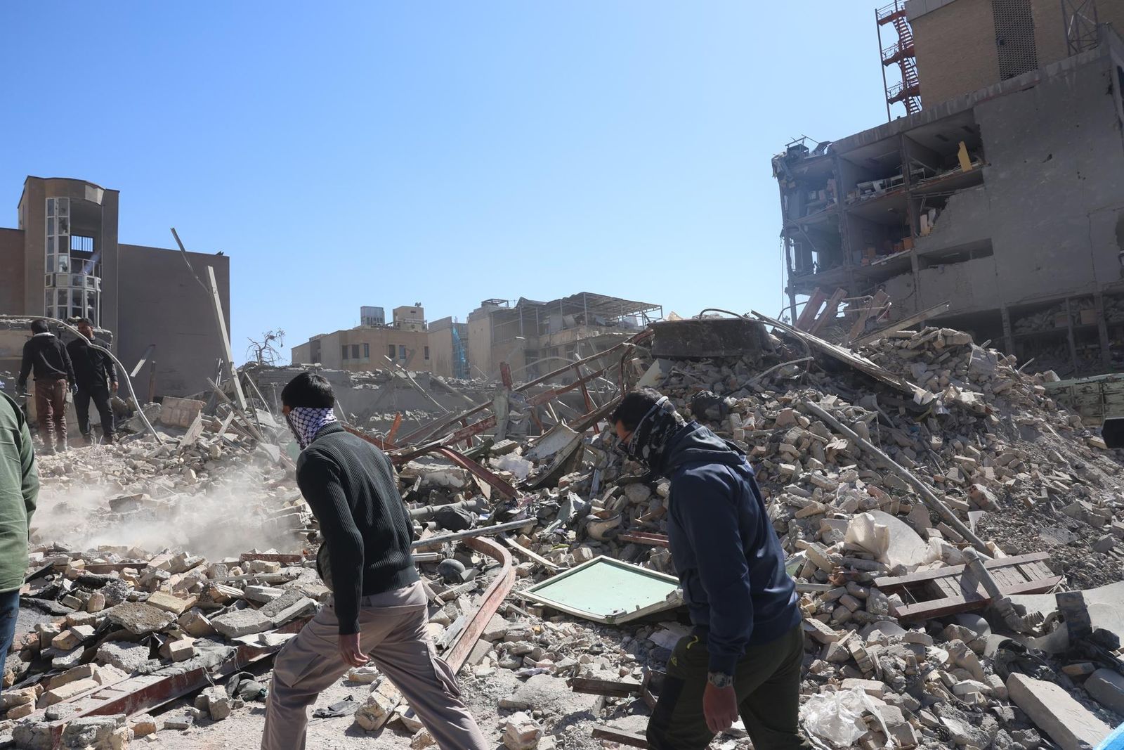 Edificios derrumbados tras los bombardeos de EEUU e Israel en el centro de Teherán (Irán)