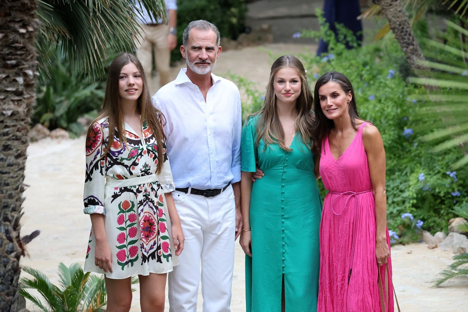 Primer posado de los reyes acompañados por sus hijas en Mallorca