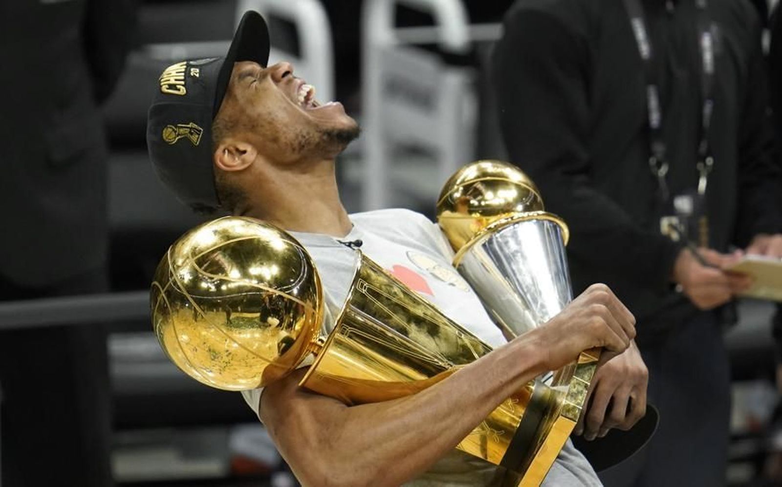 Antetokounmpo, un héroe modesto para el Olimpo de la NBA