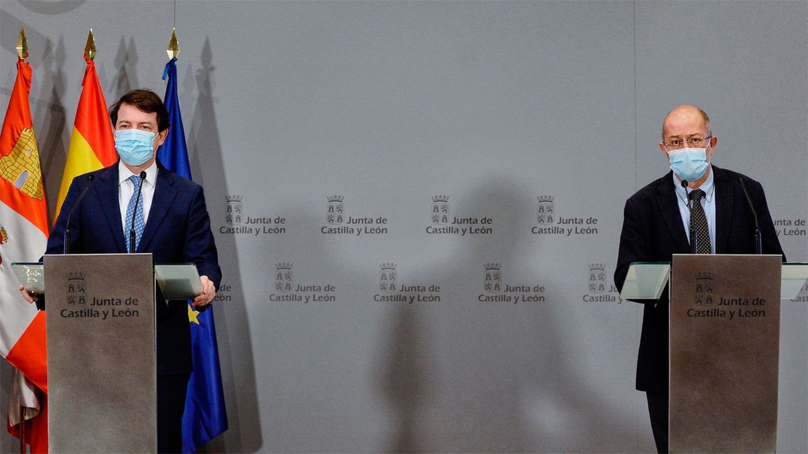 Alfonso Fernández Mañueco junto con Francisco Igea durante una comparecencia