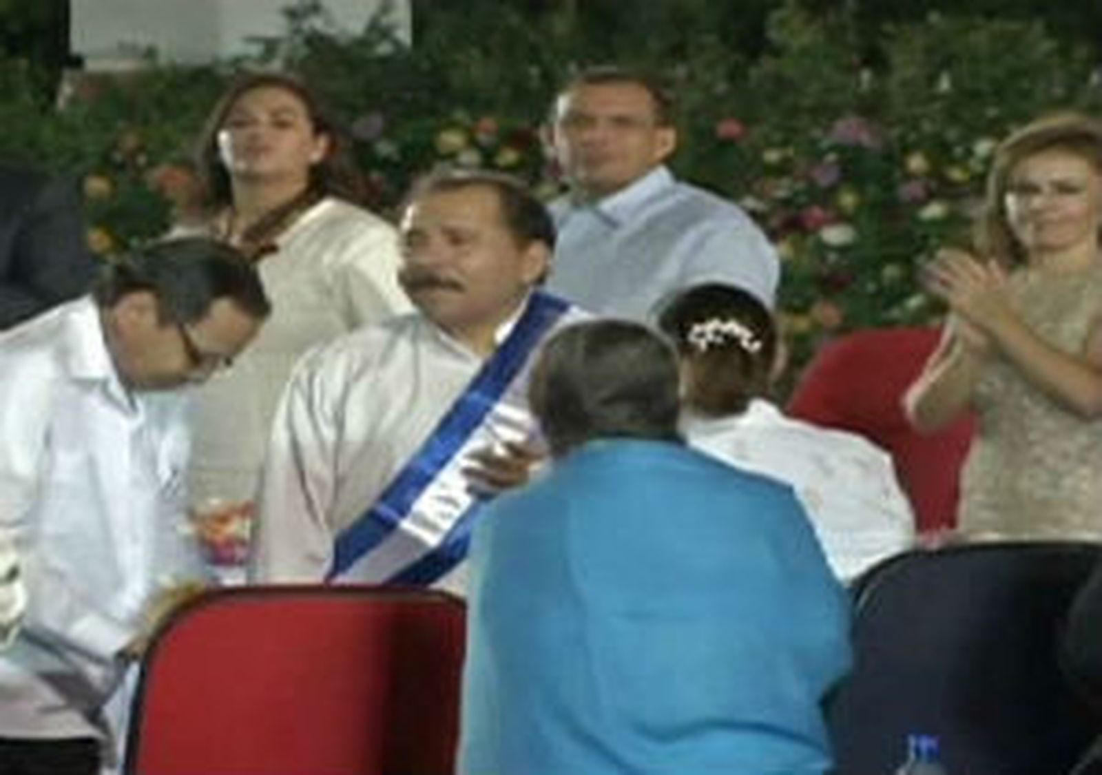 Ortega asume su tercer mandato defendiendo el programa nuclear de Irán