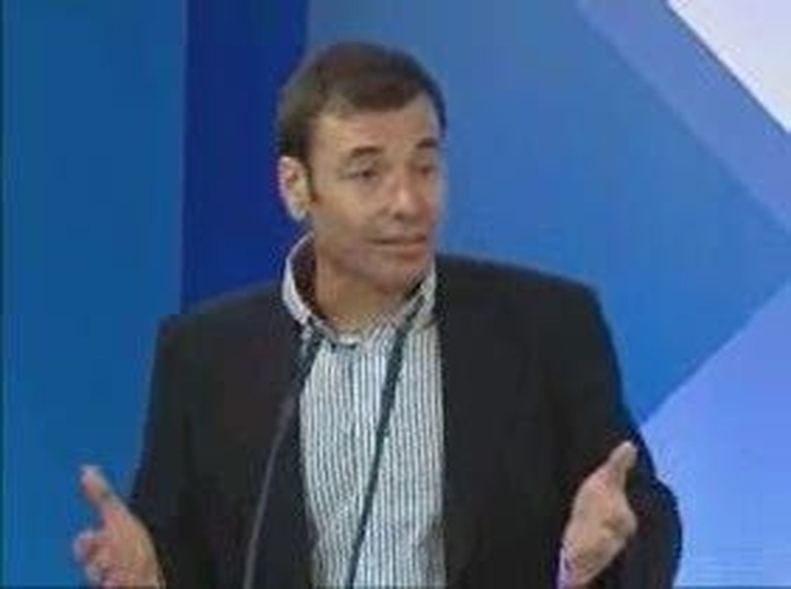 Tomás Gómez busca apoyos en las feministas