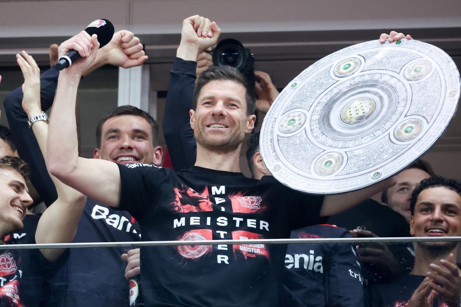 El Leverkusen de Xabi Alonso, de la lucha contra el descenso a la hazaña del título