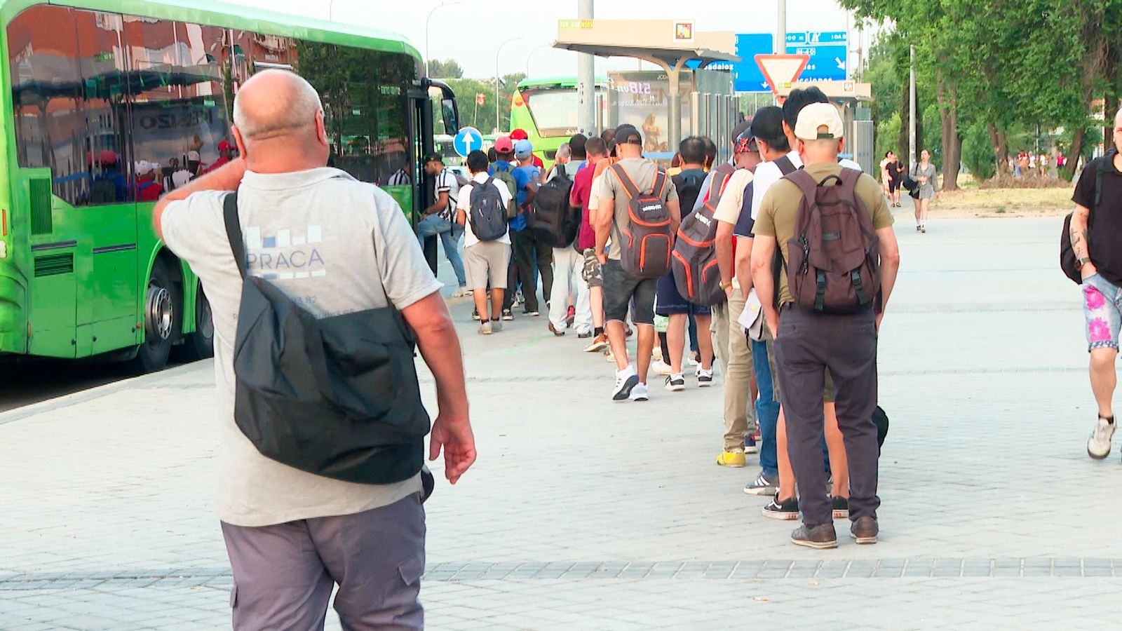 Cibeles promete más marquesinas y aseos en Cuatro Vientos desde esta semana
