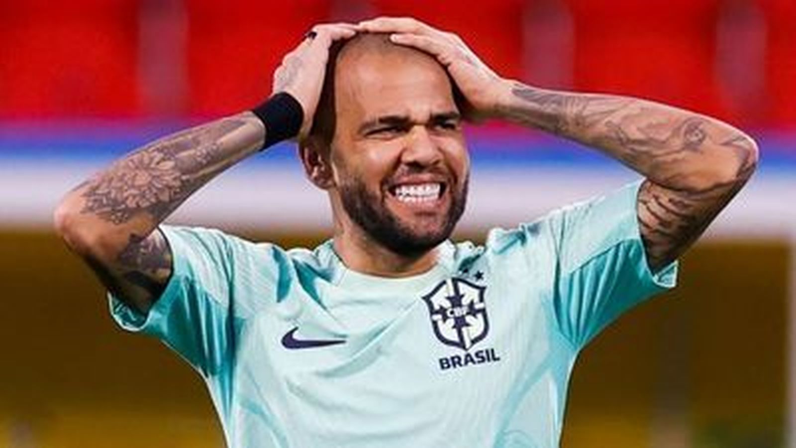 La Fiscalía pide 9 años de cárcel para Dani Alves por violar a una joven en una discoteca
