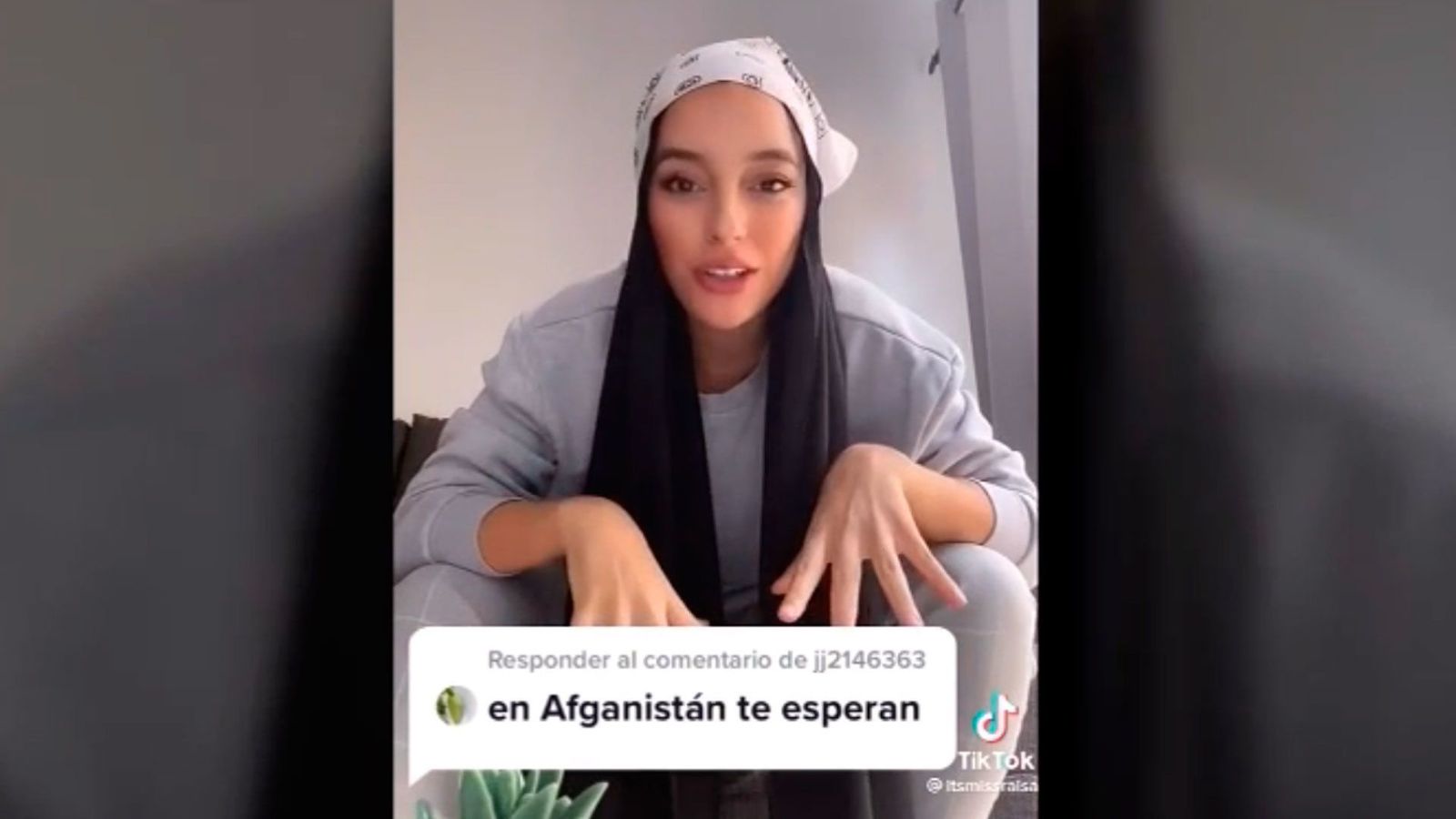 Detenido en Barajas un hombre que amenazó de muerte a la rapera Miss Raisa