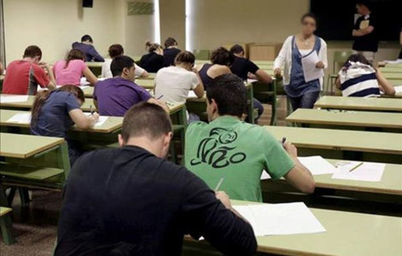 El Gobierno premiará a los estudiantes que no acaben la Educación Secundaria Obligatoria