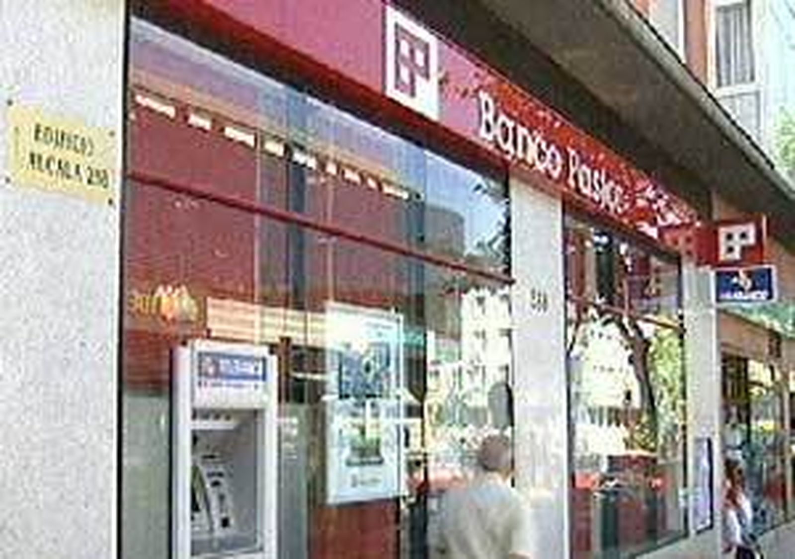 Banco Popular y Banco Pastor estudian su fusión