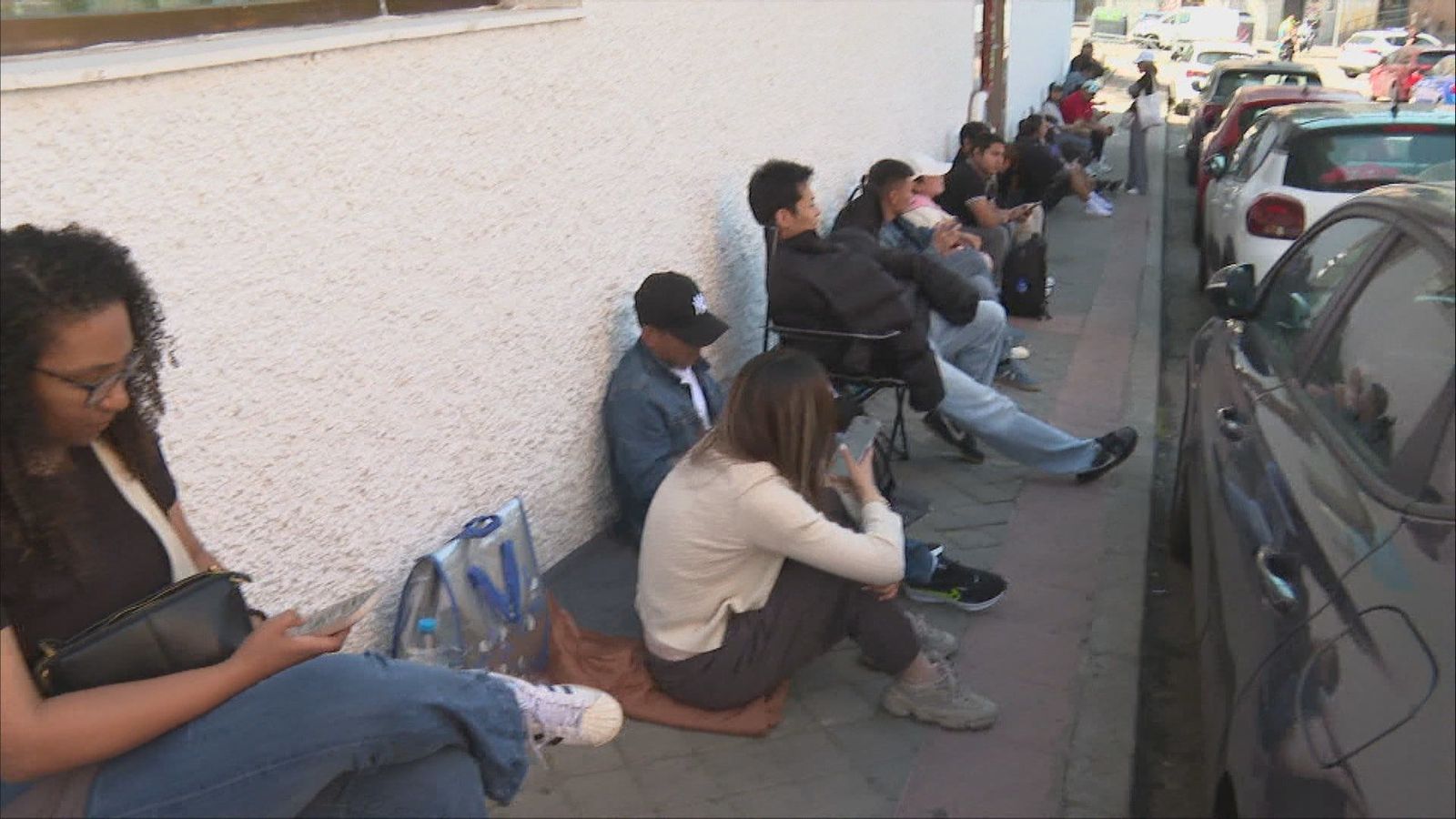 Correos tramitó regularizaciones sin exigir el certificado de antecedentes penales