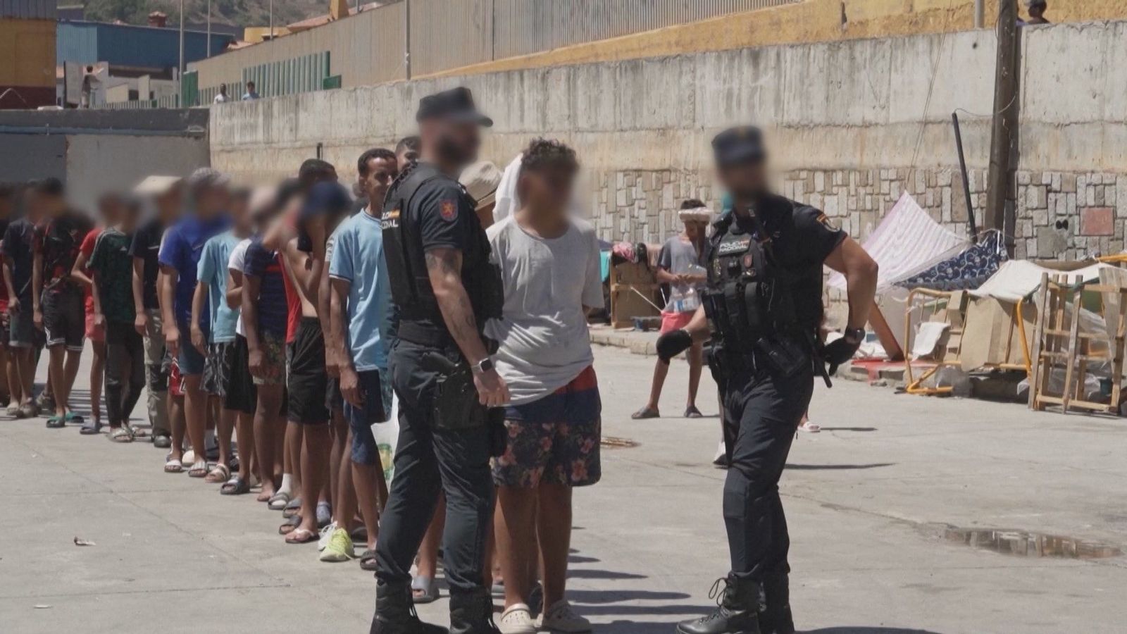 Marruecos dice que se pregunte a España por qué no devuelve a los inmigrantes que siguen en Ceuta