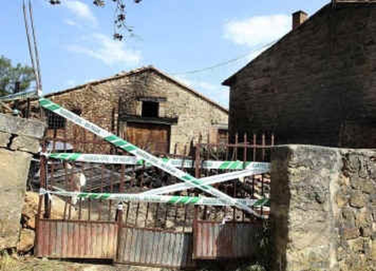 Un menor fallecido y otro detenido por un incendio en el local de una peña