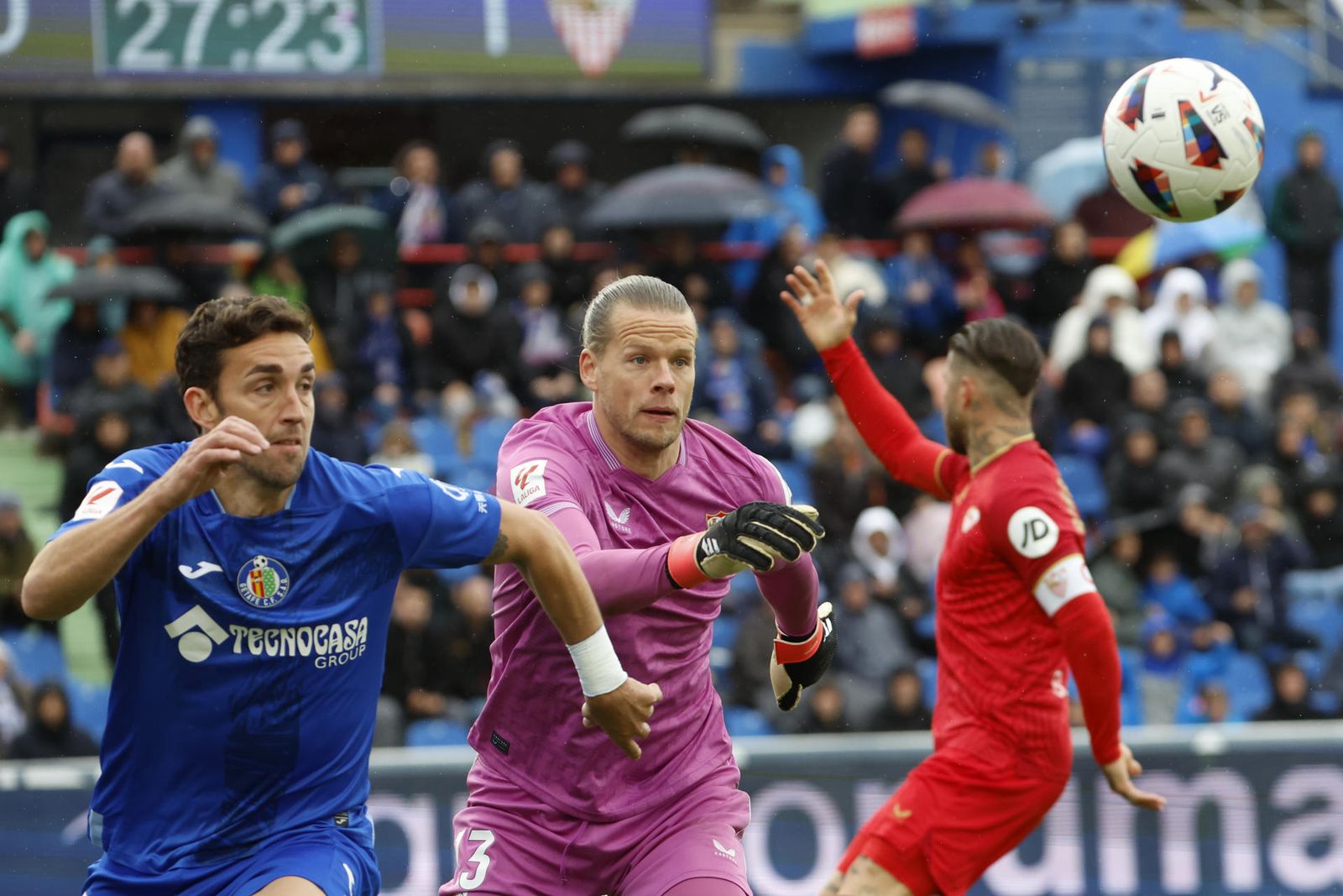 Jaime Mata ante el Sevilla