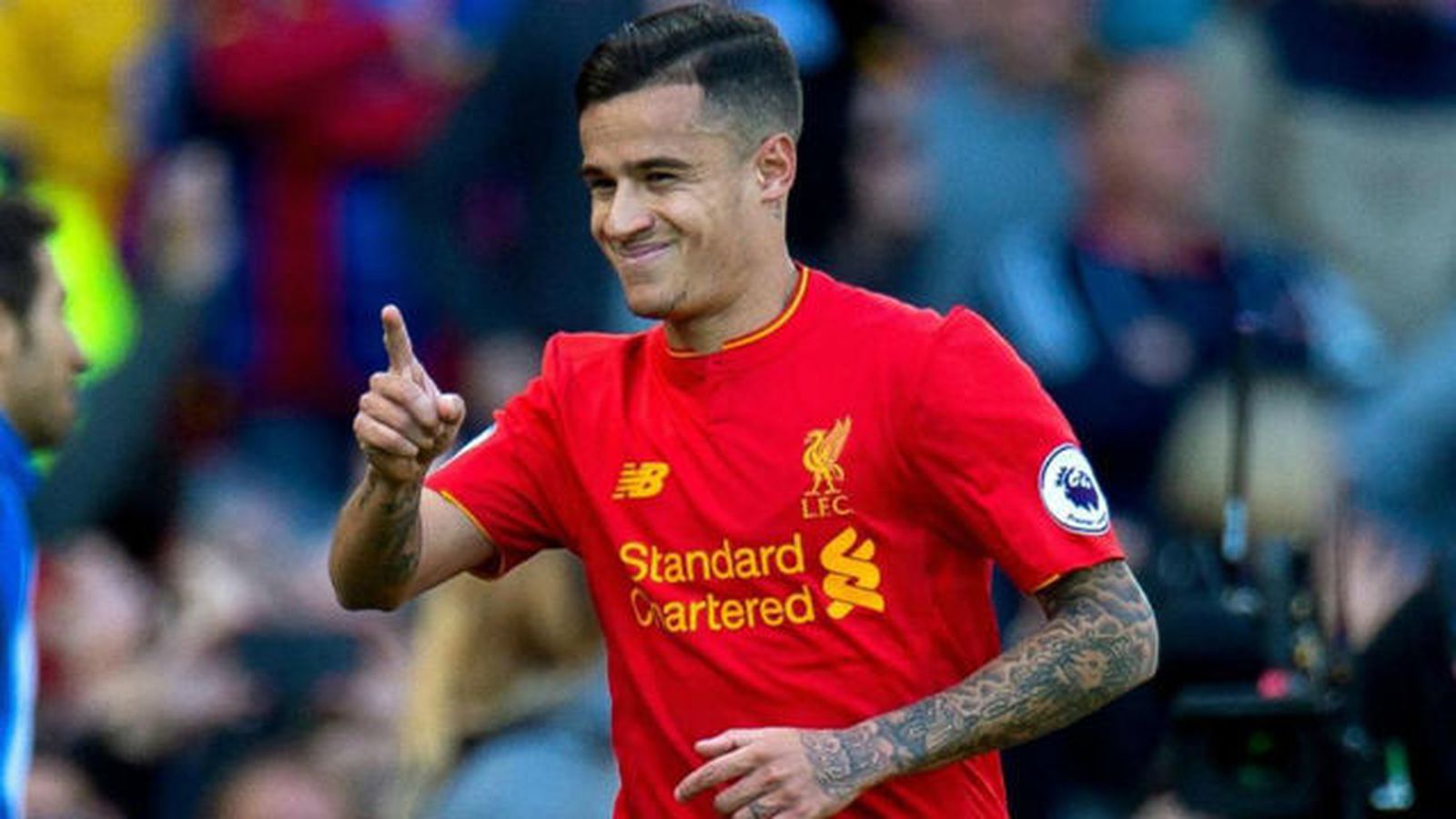 El centrocampista brasileño del Liverpool Philipe Coutinho "podría ser una buena opción para jugar en la posición de Neymar