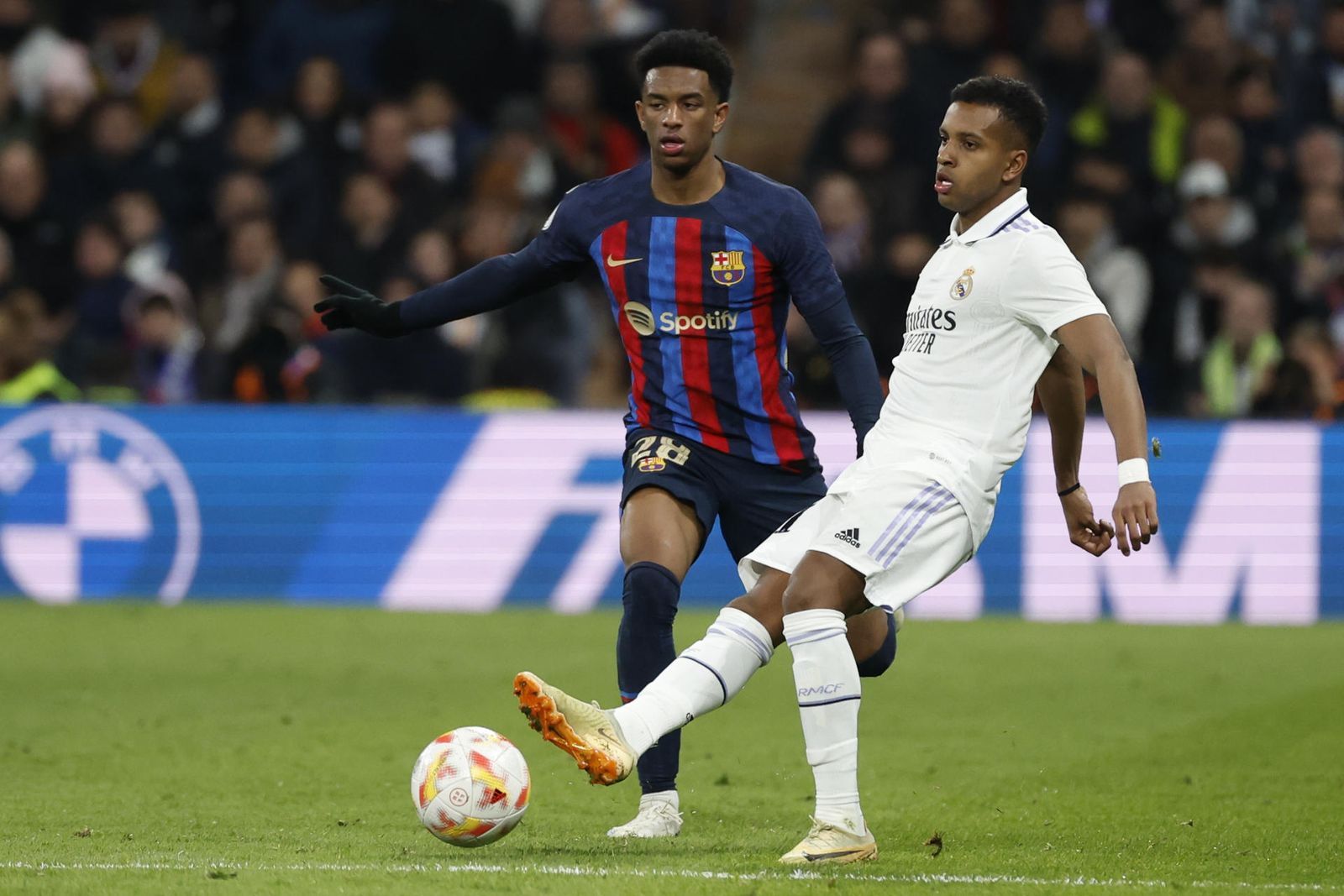 Rodrygo ante el Barcelona
