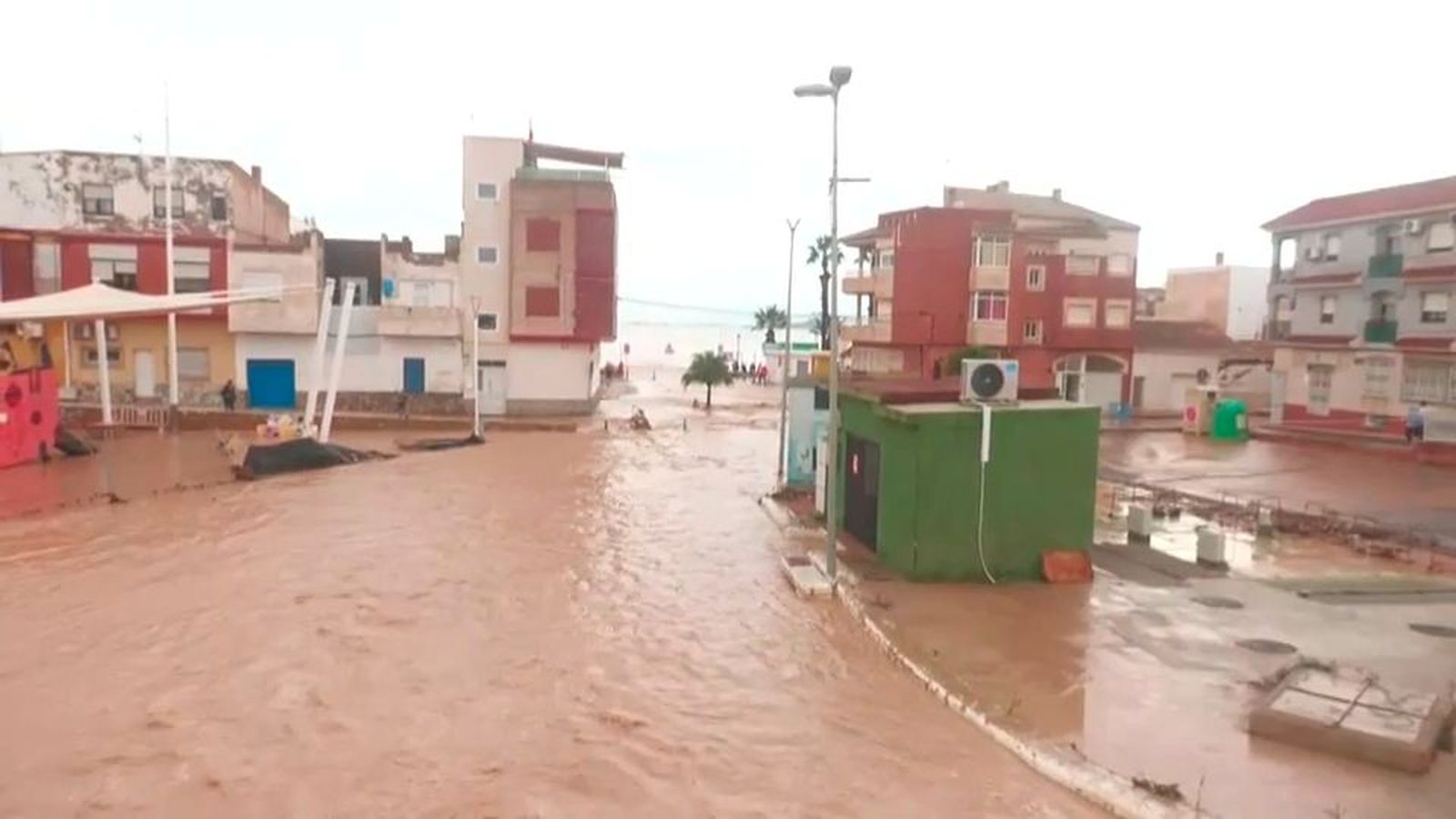 La DANA Alice causa estragos en Alicante y Murcia y mantiene en alerta Tarragona y Baleares