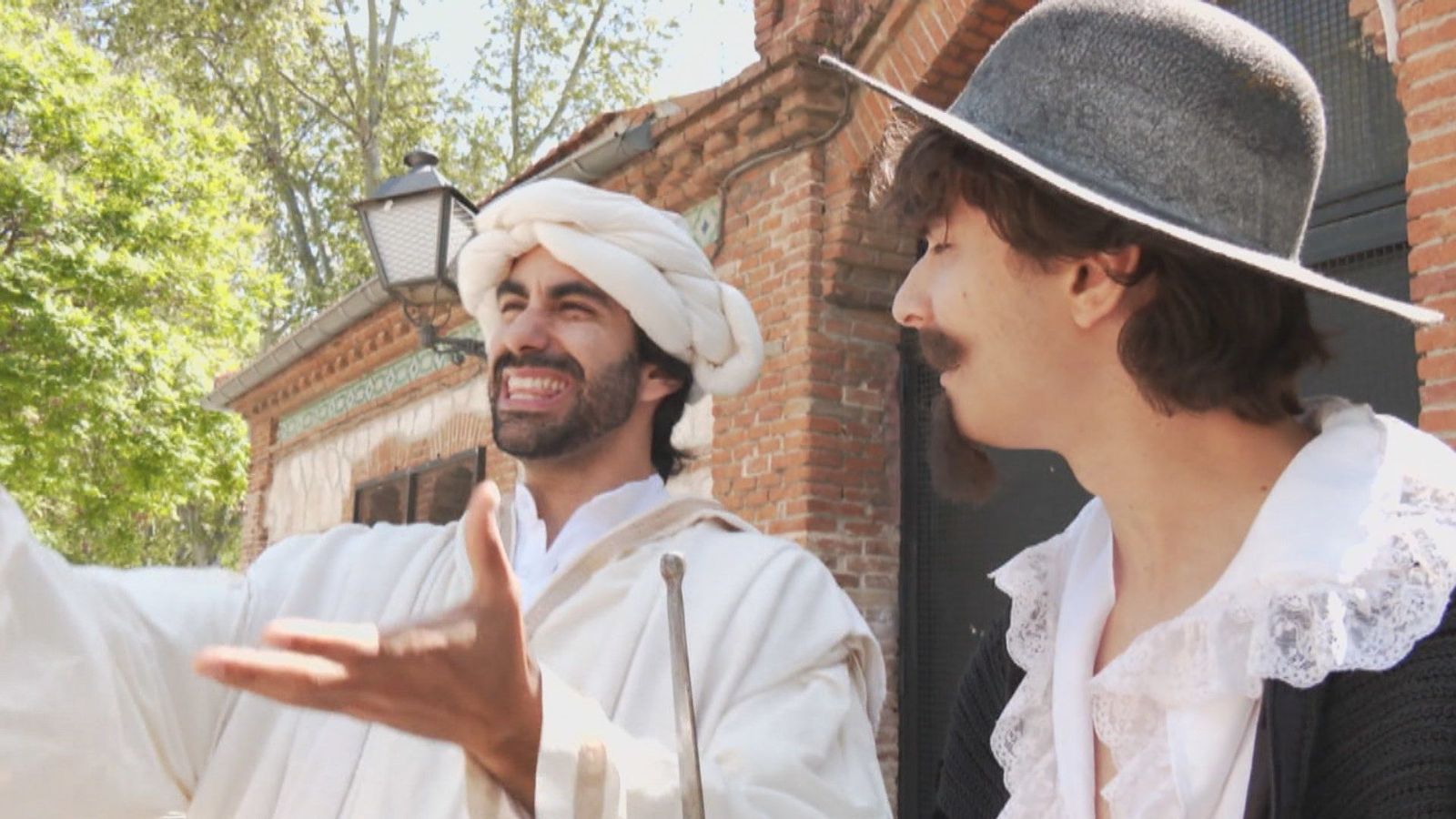 ‘La Farsa del Siglo de Oro’ donde los personajes históricos se mezclan con el público en Matadero