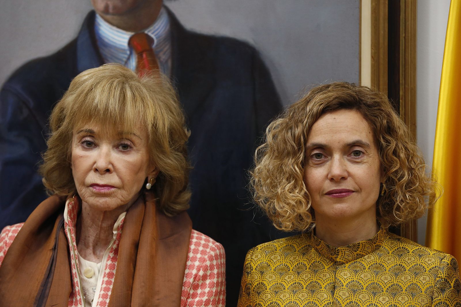 María Teresa Fernández de la Vega (izq) junto a Meritxel Batet (dcha) presidenta del Congreso