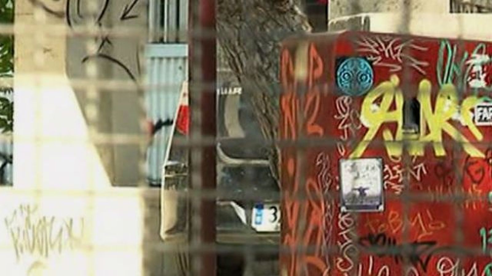 Pintadas, destrozos e inseguridad por la okupación del Yoni