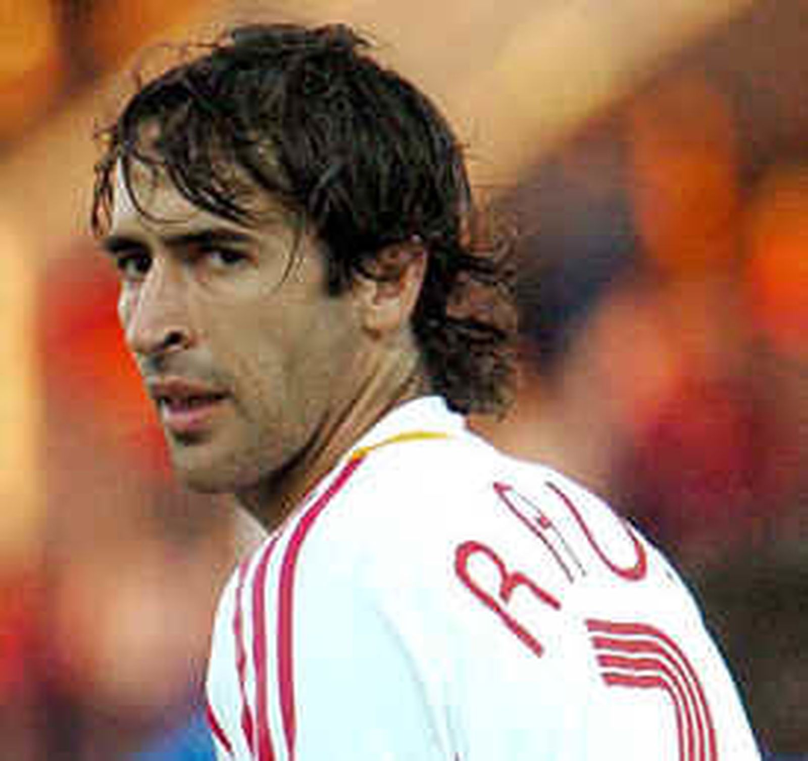 Raúl no ve "desatinado" su regreso a la selección española