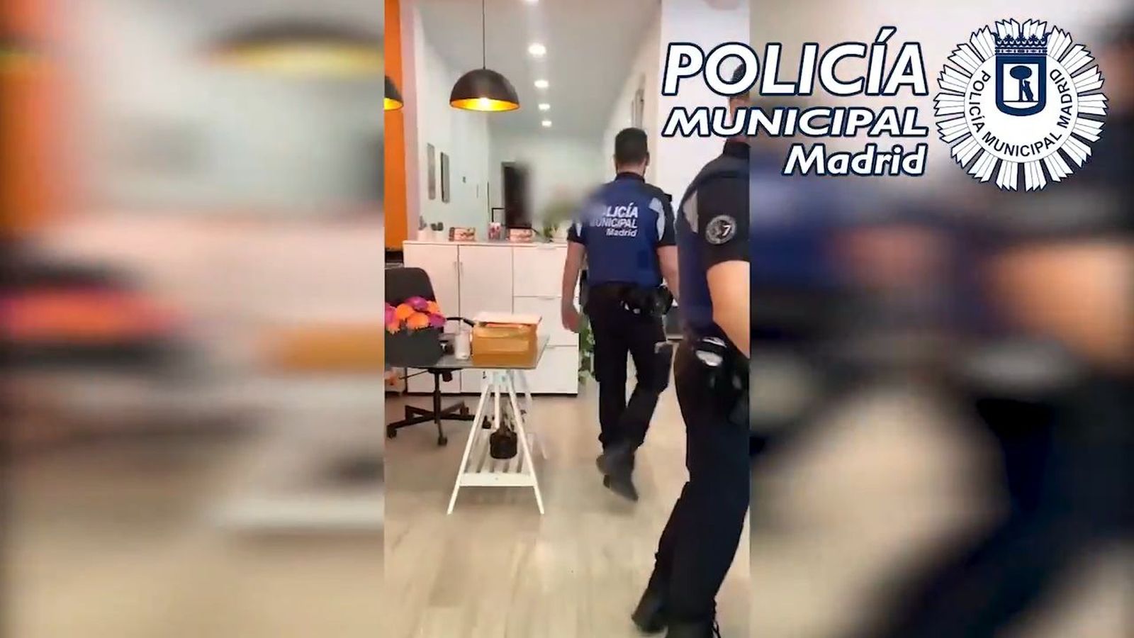 Parece una inmobiliaria normal de Chamberí, pero ocultaba algo en su interior