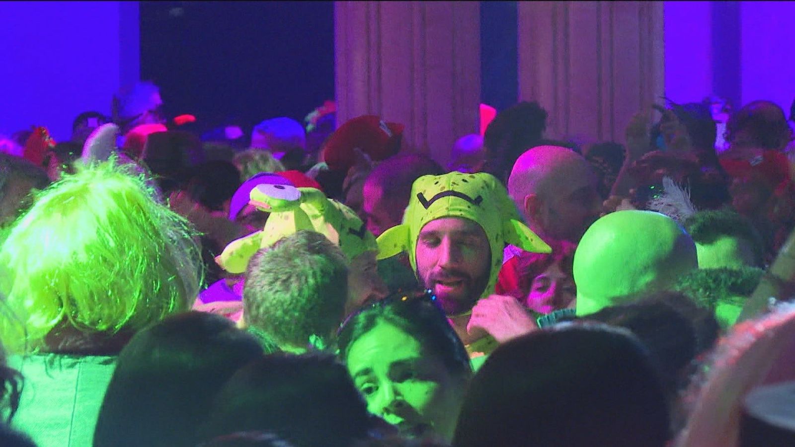 El Círculo de Bellas Artes recuperó su baile de máscaras por todo lo alto