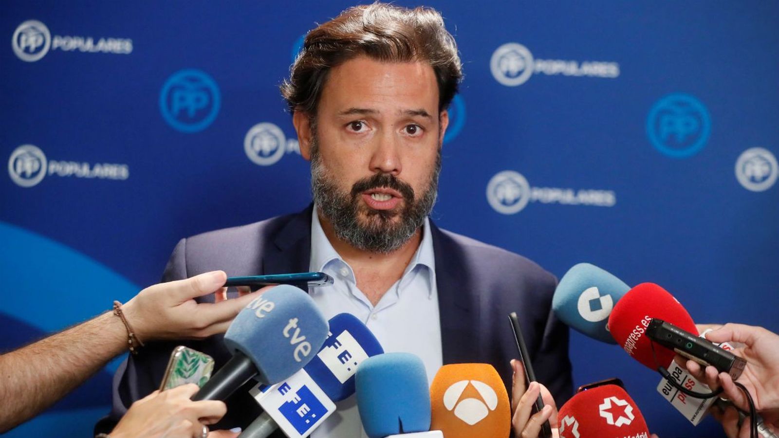 PP acusa a Sánchez de "quebrar la convivencia" y le  avisa que "elevar el tono" pone en riesgo la Transición