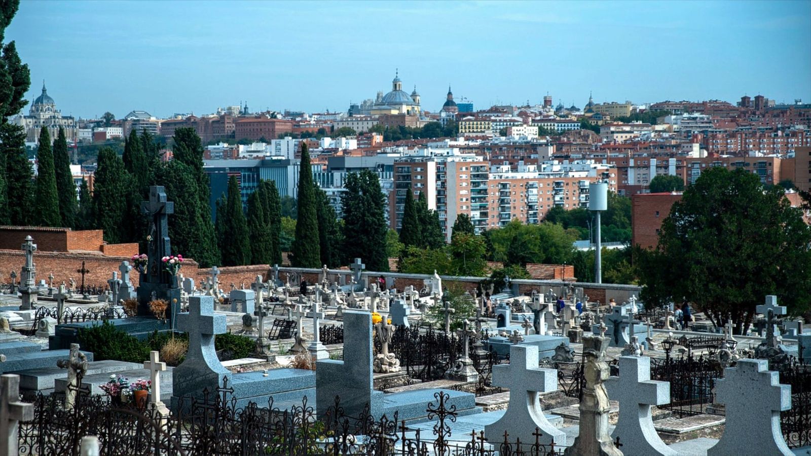 El Cementerio de San Isidro participa en La Noche de los Libros 2024