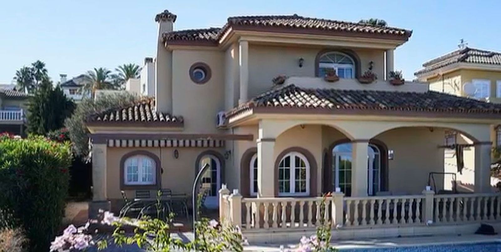 La UCO dice que la trama de hidrocarburos pagó a Ábalos un chalet en Cádiz a cambio de la licencia de Villafuel