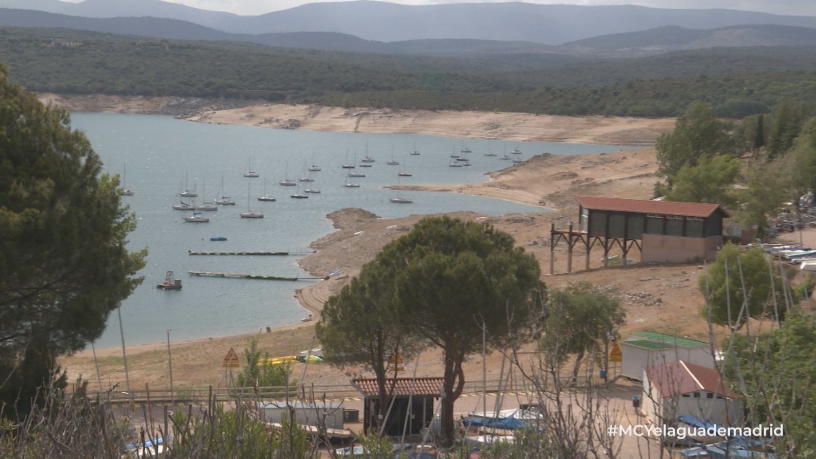Club 'La Marina' en el embalse de El Atazar