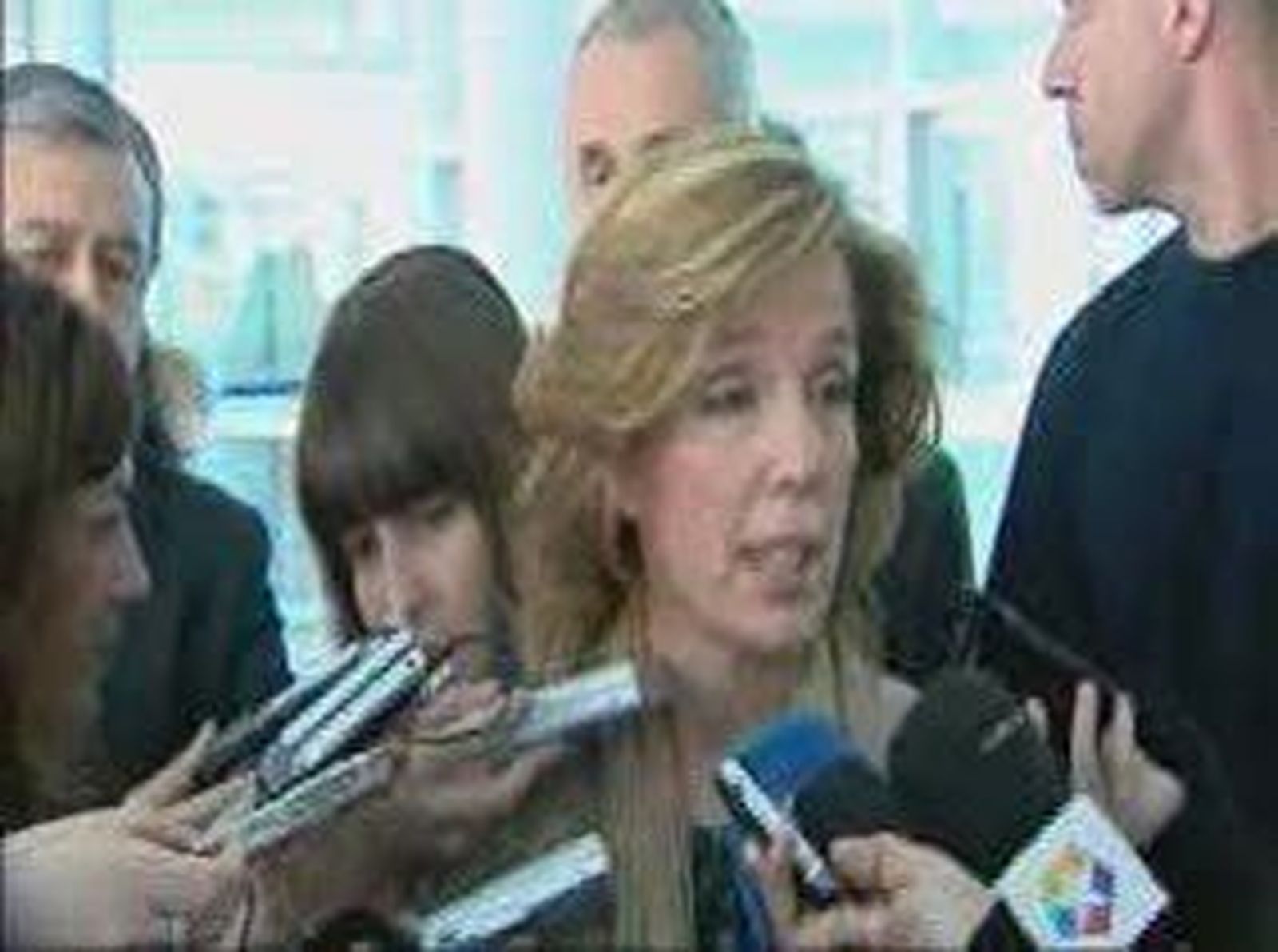 Madrid apoya el control previo de su presupuesto para controlar déficit que Cataluña rechaza