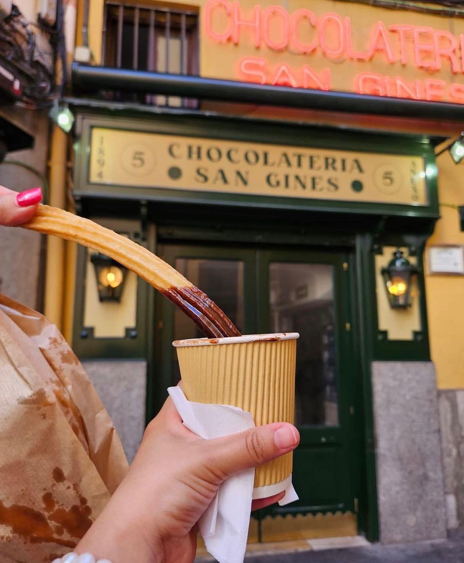Chocolatería San Ginés