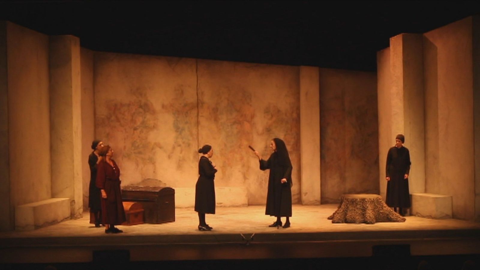 'La casa de Bernarda Alba' se sube al escenario del Teatro Español