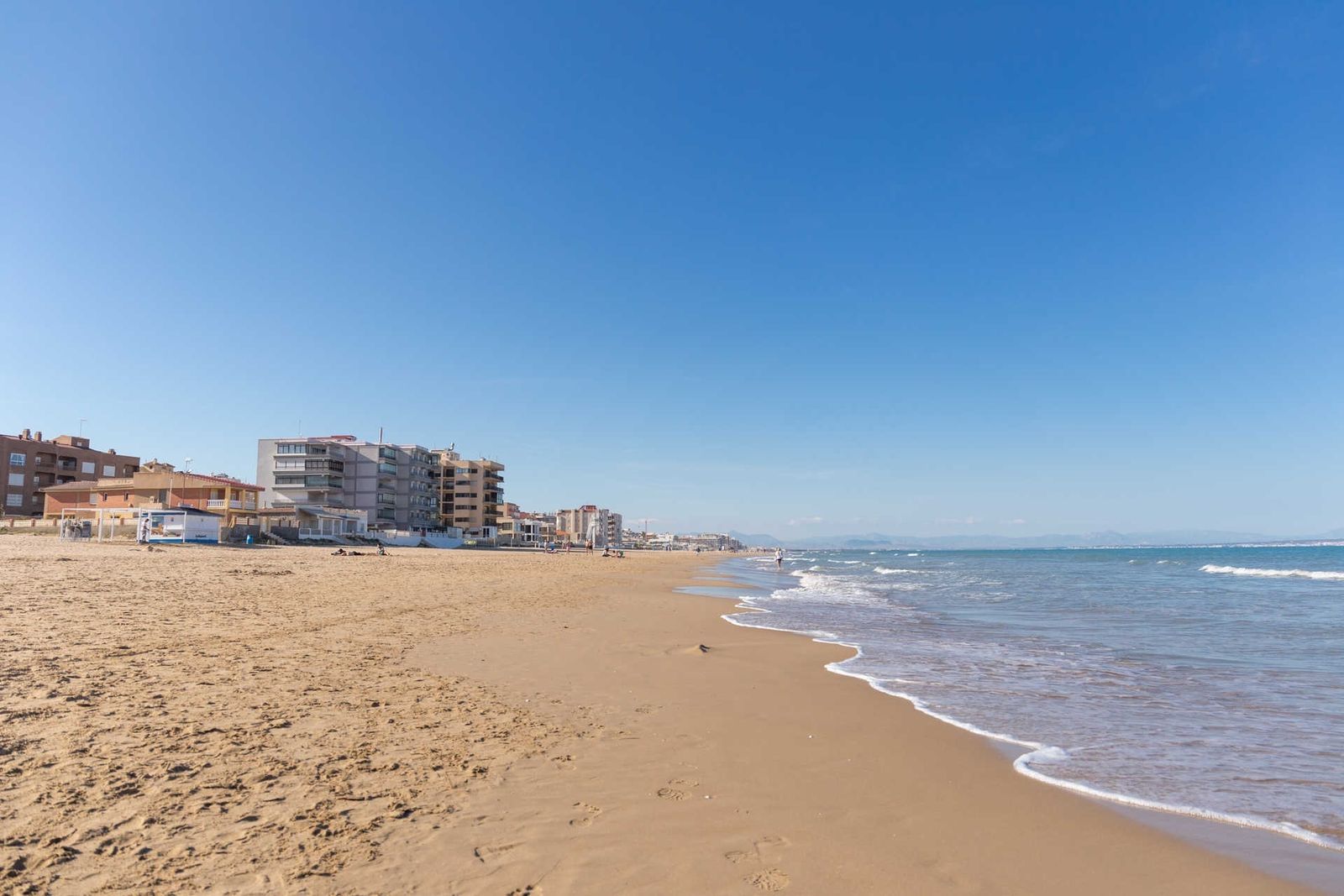La playa Roqueta de Guardamar de Segura (Alicante)