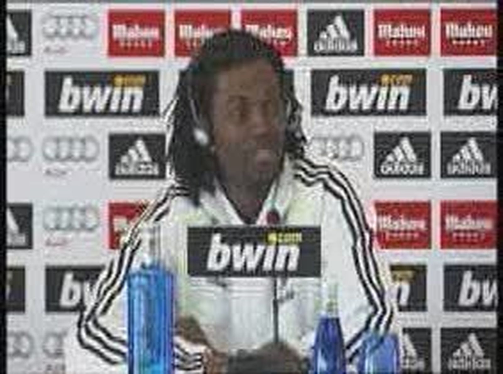 6adebayor_201129V0.wmv