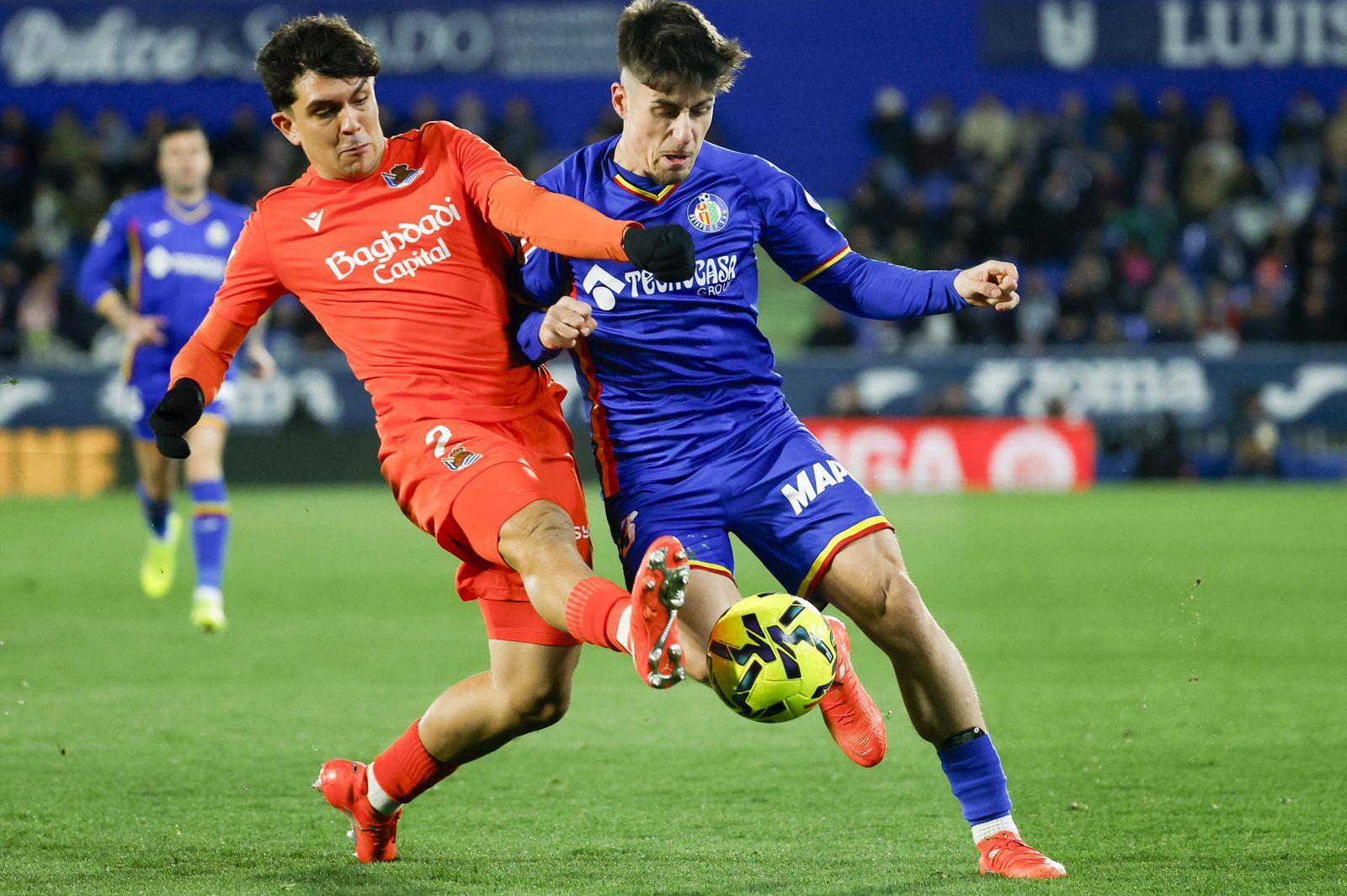 Adrián Liso ante la Real Sociedad