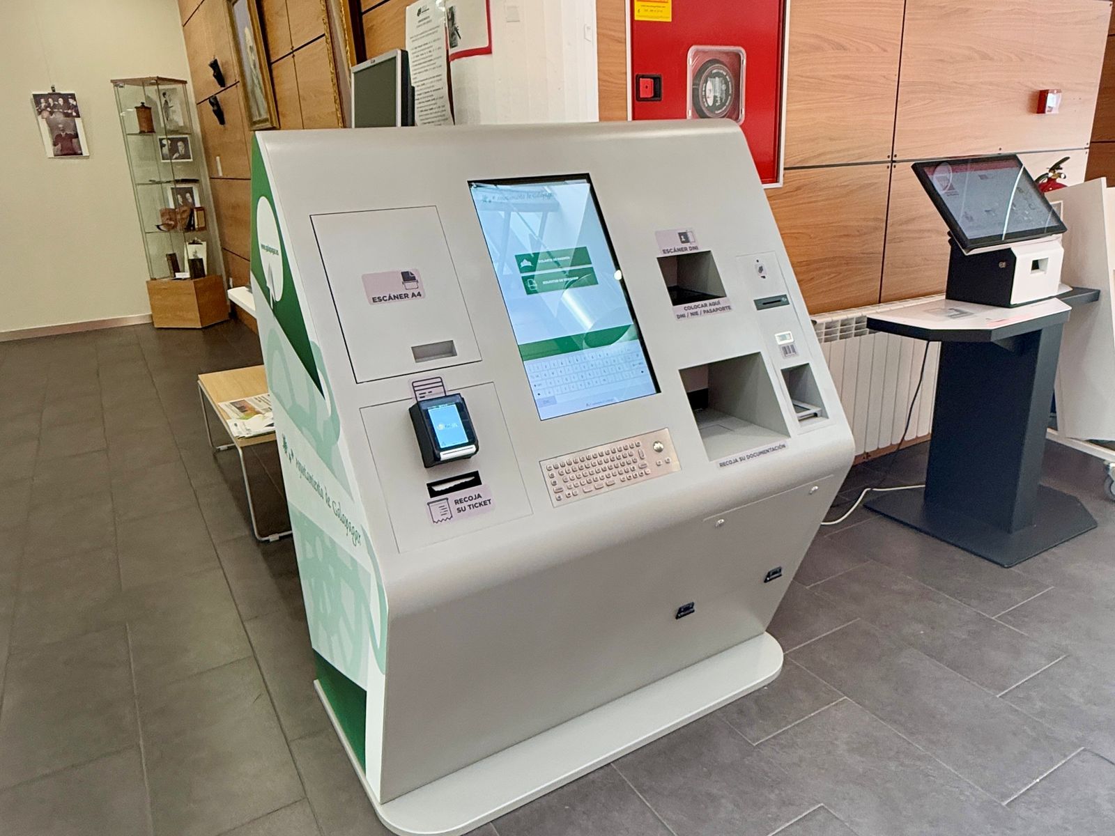 Punto de gestión municipal en la biblioteca de Galapagar