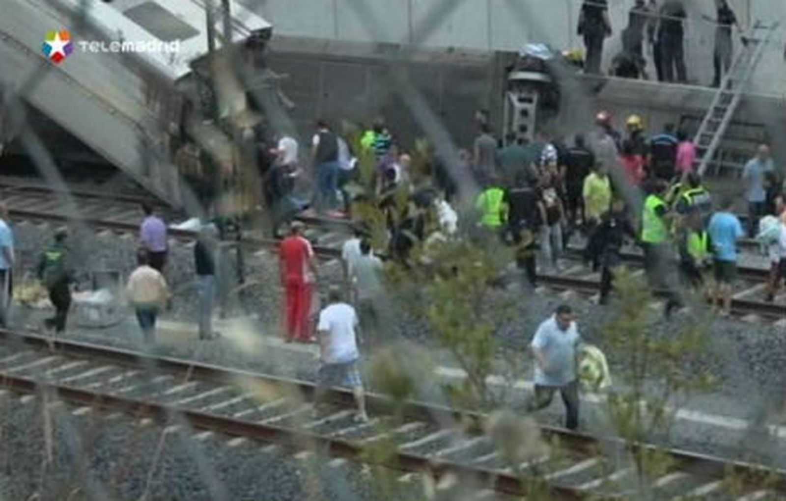El accidente de tren en Santiago desencadena la solidaridad internacional