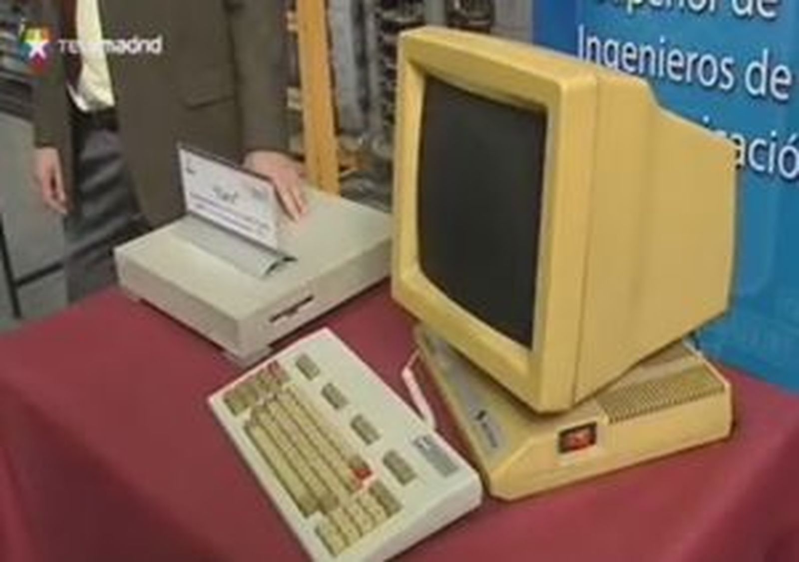 Se cumplen 25 años del primer email enviado en España