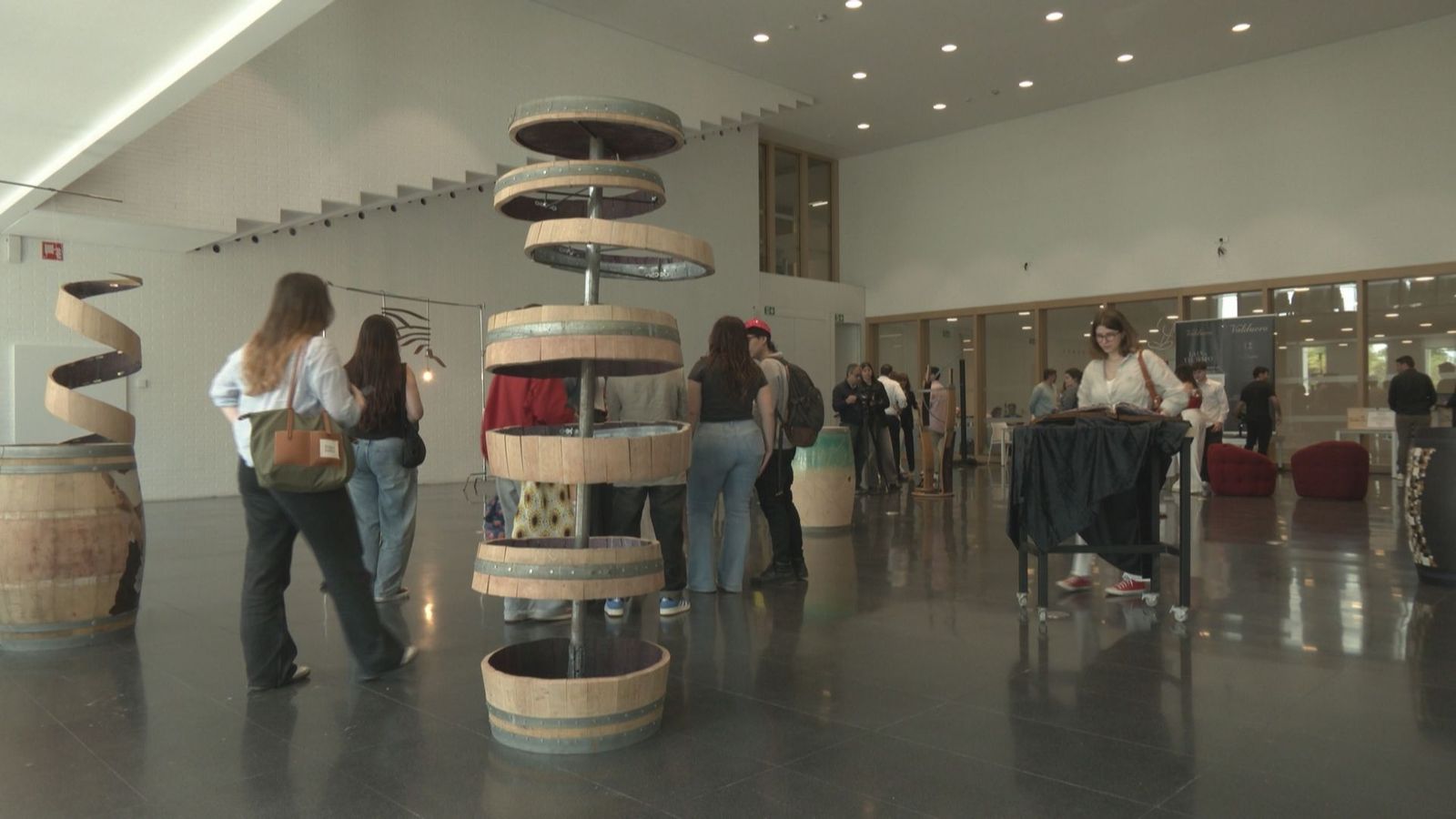 La creatividad florece en el VIII Certamen 'Valduero con las Bellas Artes' en la Universidad Francisco de Vitoria