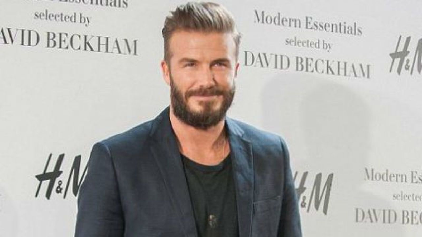 David Beckham regresa a Madrid y desata la locura en la Gran Vía