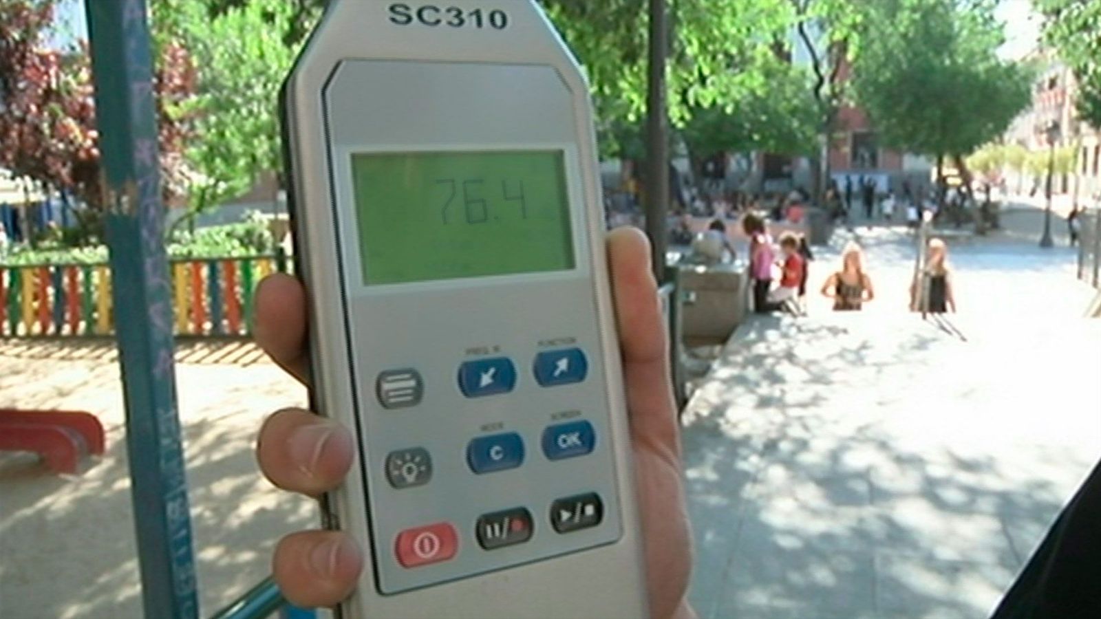 Malasaña: vecinos "en peligro de extinción" por culpa del ruido