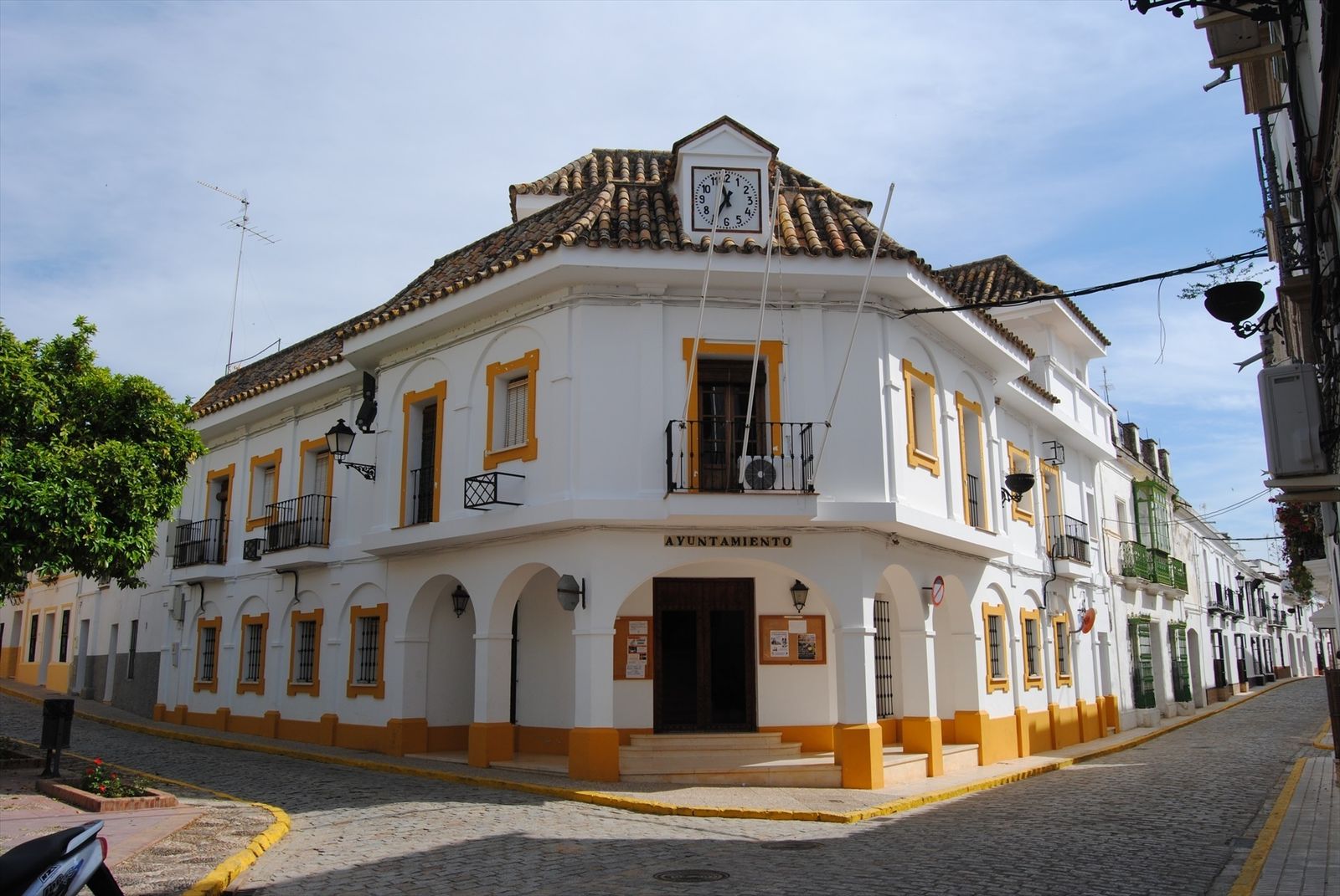 Fachada del Ayuntamiento de Peñaflor, Sevilla