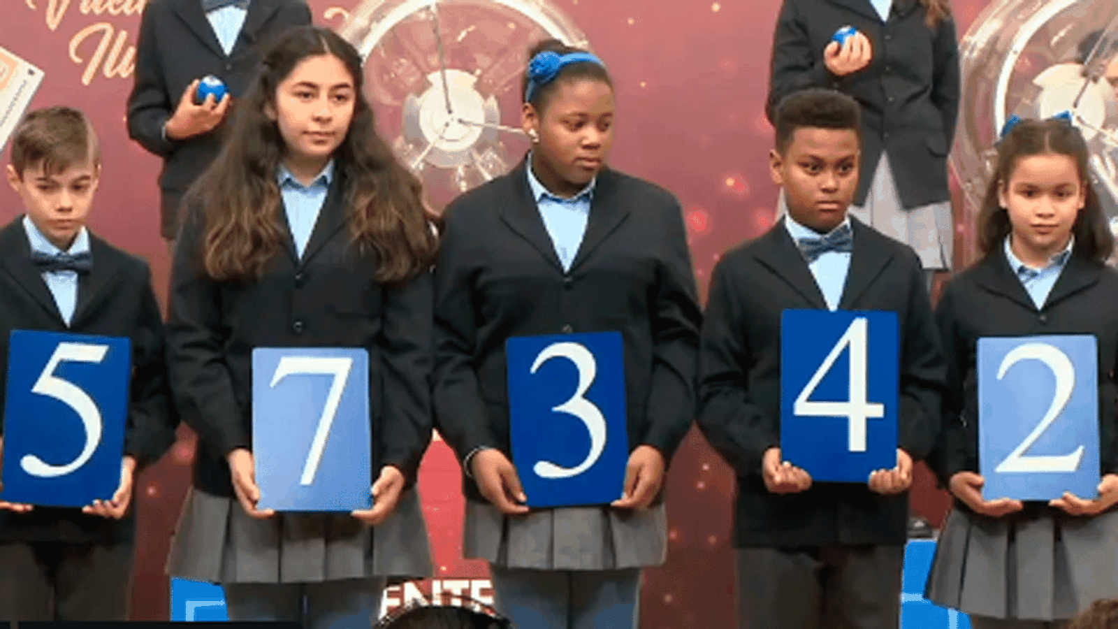 El número 57.342, primer premio del sorteo de El NIño, y el 21.816, el segundo